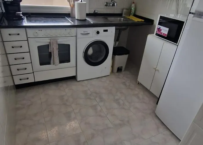 Gaztelugatxe * באקיו